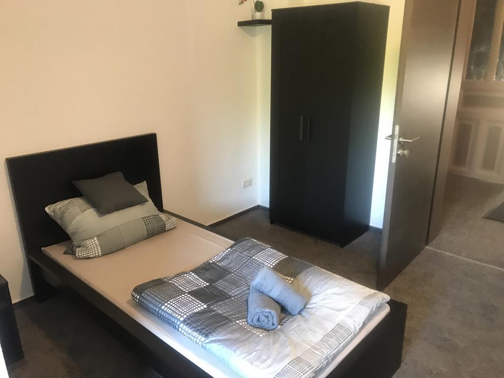 Ubernachten Bei Freunden Hotel
